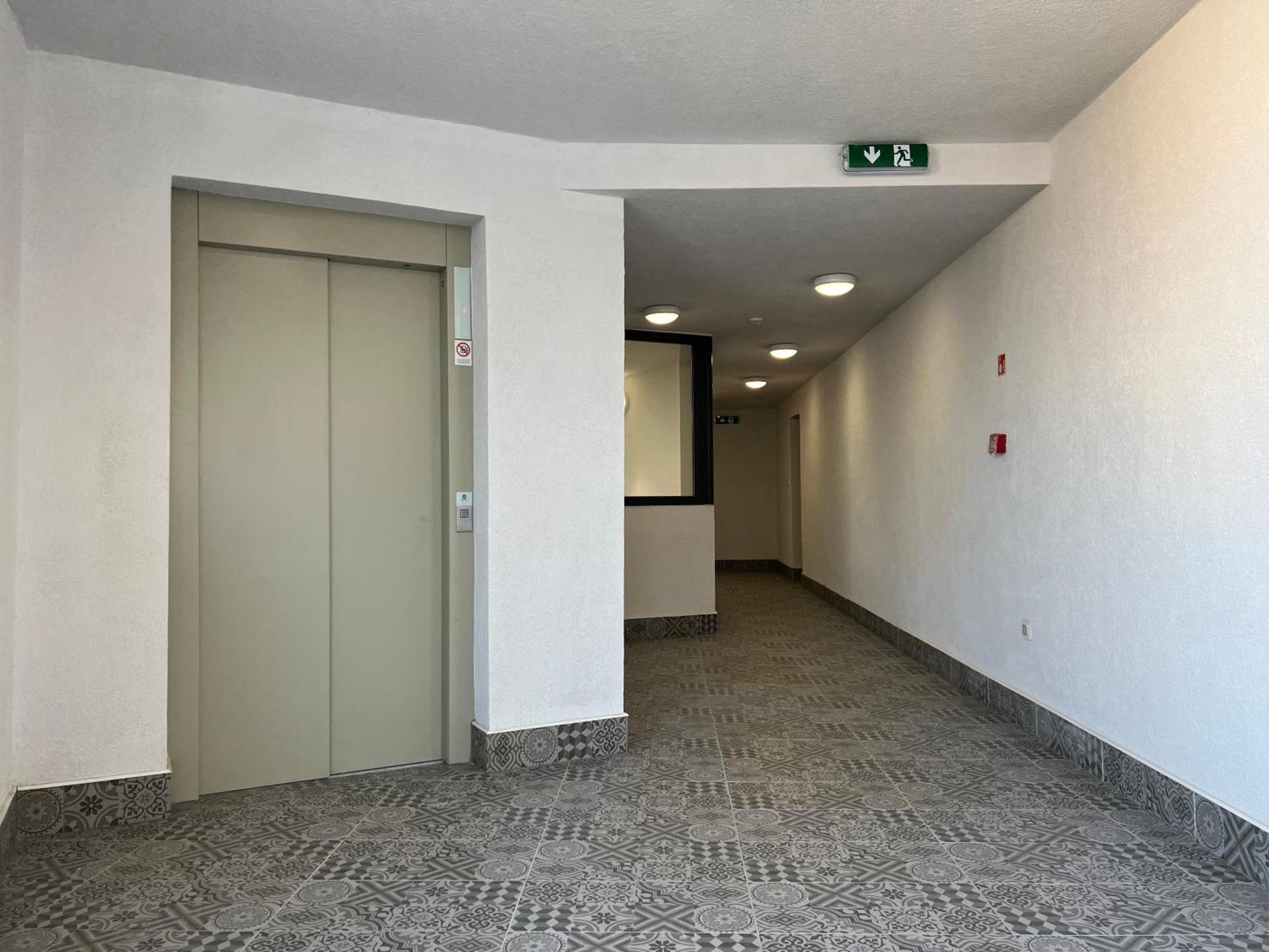 Palace Quarter 1 Peaceful Modern Central Top Floor Apartment Budapest Exteriör bild